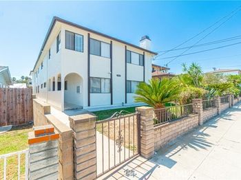 789 W 18th Street