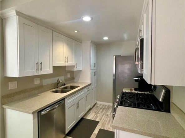 8020 Langdon Avenue 208, Van Nuys (los Angeles) CA 91406