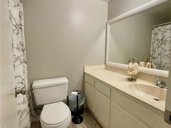 8020 Langdon Avenue 208, Van Nuys (los Angeles) CA 91406
