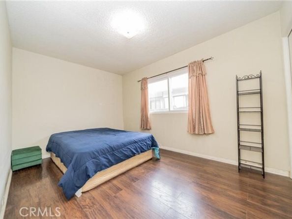 918 S Oak Street, Inglewood CA 90301