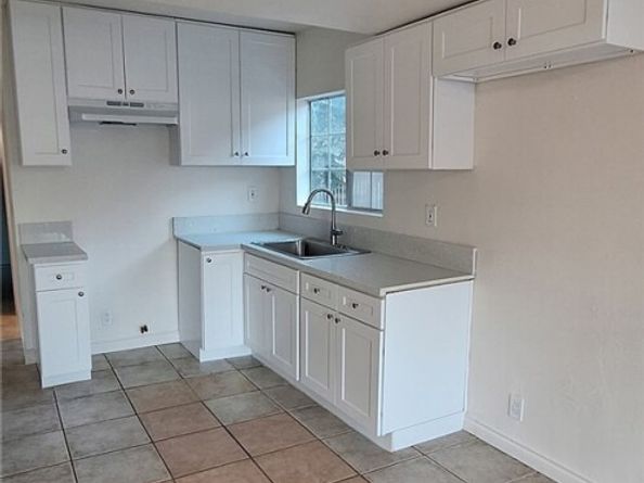 859 E 53rd Street, Los Angeles CA 90011