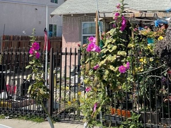 207 E 94th, Los Angeles CA 90003