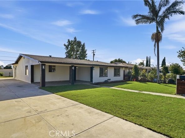 4693 Flora, Montclair CA 91763