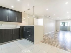 15114 Sherman Way 106, Van Nuys (los Angeles) CA 91405