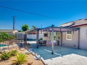 17011 Burton Street, Van Nuys (los Angeles) CA 91406