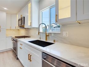 17011 Burton Street, Van Nuys (los Angeles) CA 91406