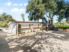 10143 Oro Vista Ave., Sunland (los Angeles) CA 91040