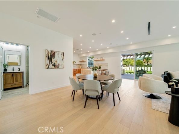 934 N Fairview Street, Burbank CA 91505