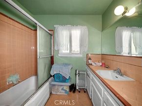 11457 Oxnard Street, North Hollywood (los Angeles) CA 91606