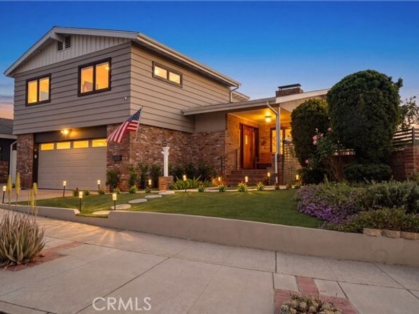 7982 Sangamon Avenue, Sun Valley (los Angeles) CA 91352