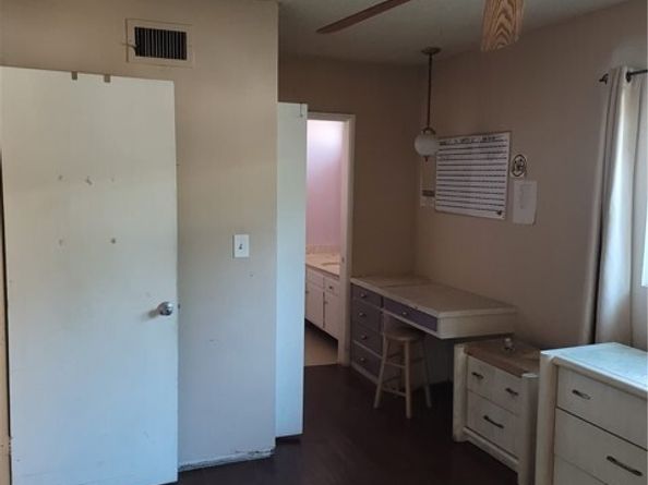 8600 Mason Avenue, Winnetka (los Angeles) CA 91306