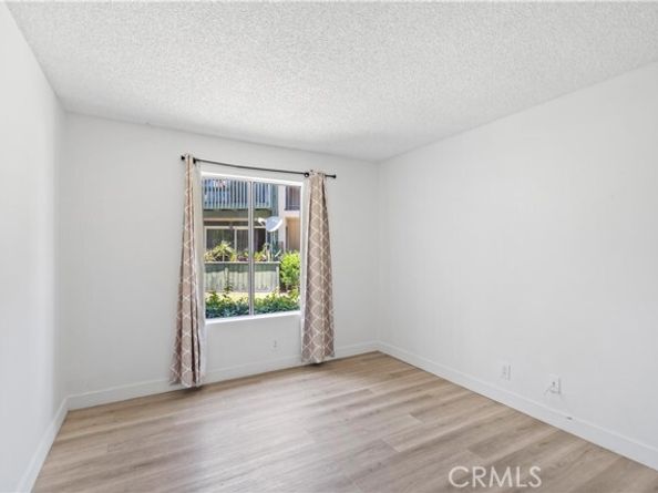 23222 Orange Avenue 7, Lake Forest (el Toro) CA 92630