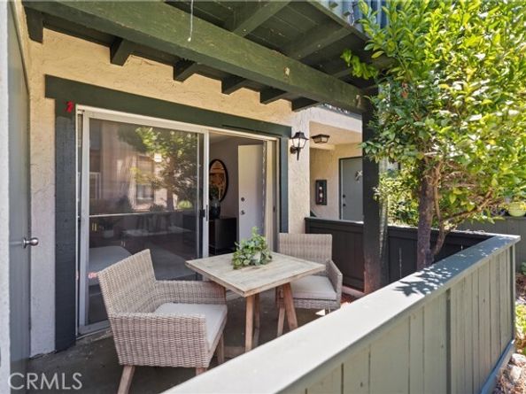23222 Orange Avenue 7, Lake Forest (el Toro) CA 92630