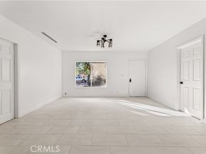 14592 Lyle Street, Sylmar (los Angeles) CA 91342