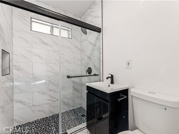 14592 Lyle Street, Sylmar (los Angeles) CA 91342