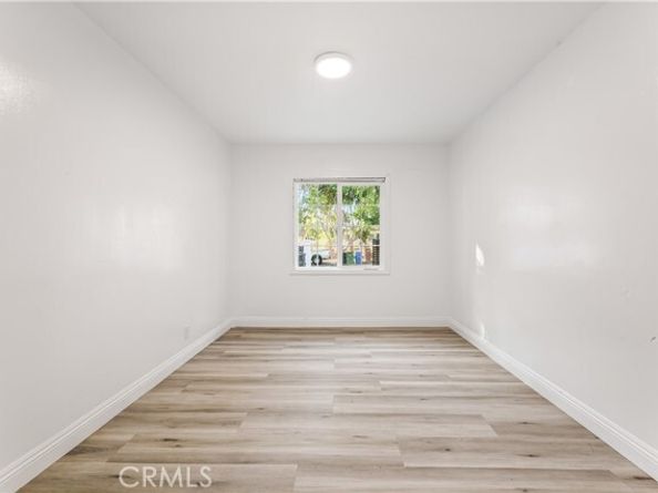 14592 Lyle Street, Sylmar (los Angeles) CA 91342