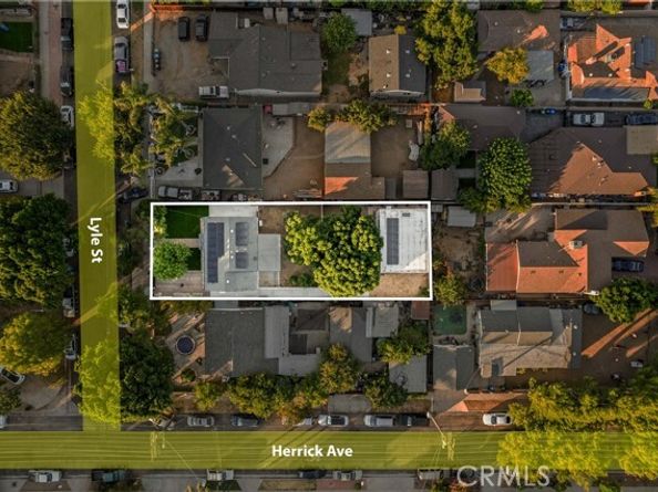 14592 Lyle Street, Sylmar (los Angeles) CA 91342