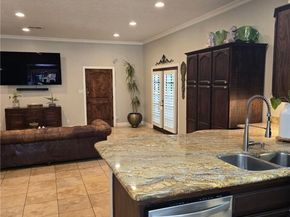 7503 Aqueduct Avenue, Van Nuys (los Angeles) CA 91406