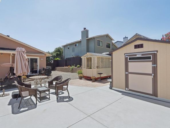 27978 Dobbel Ave, Hayward CA 94542