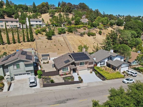 27978 Dobbel Ave, Hayward CA 94542