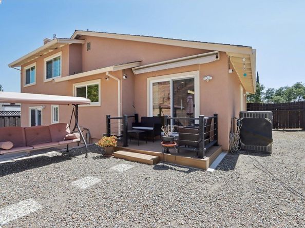 27978 Dobbel Ave, Hayward CA 94542