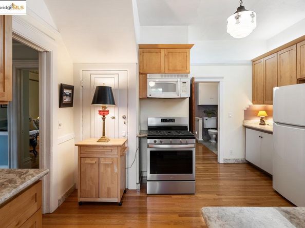 1924 7th, Oakland CA 94606