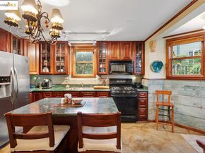 1924 7th, Oakland CA 94606