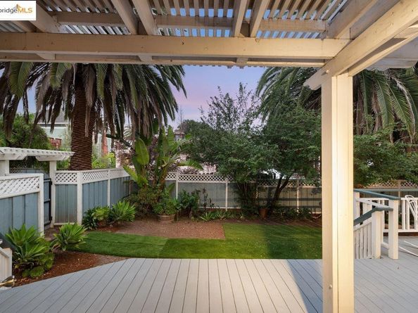 1924 7th, Oakland CA 94606