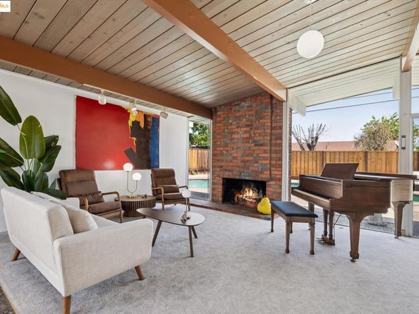 3731 Merridan Dr, Concord CA 94518
