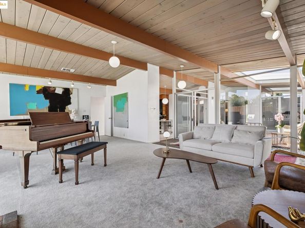 3731 Merridan Dr, Concord CA 94518