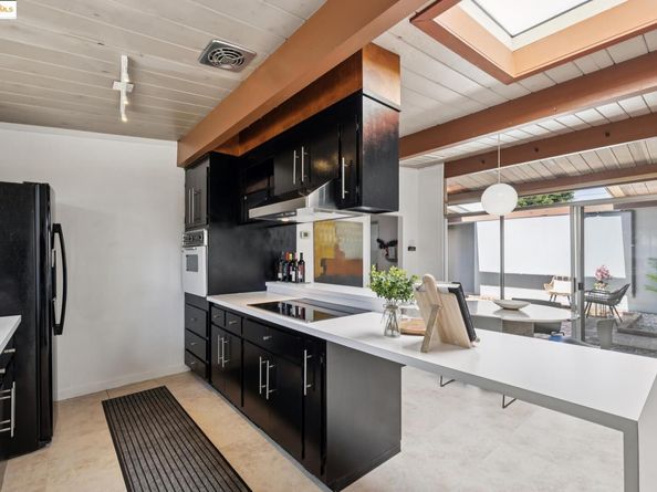 3731 Merridan Dr, Concord CA 94518