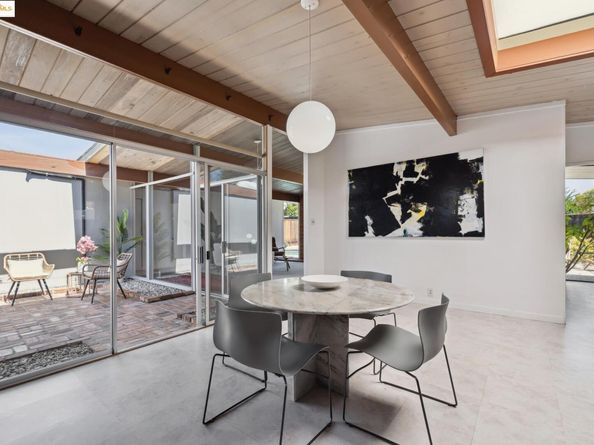 3731 Merridan Dr, Concord CA 94518
