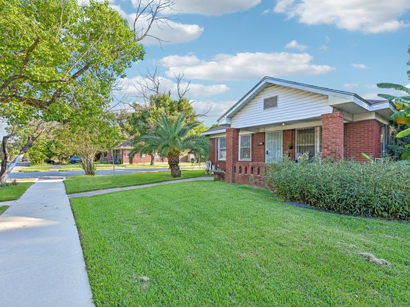 1466 Lawson Street, Houston TX 77023
