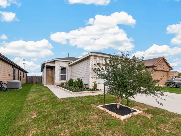 6031 Diamond Sky Lane, Houston TX 77048