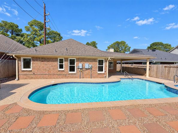 8623 Plum Lake Drive, Houston TX 77095