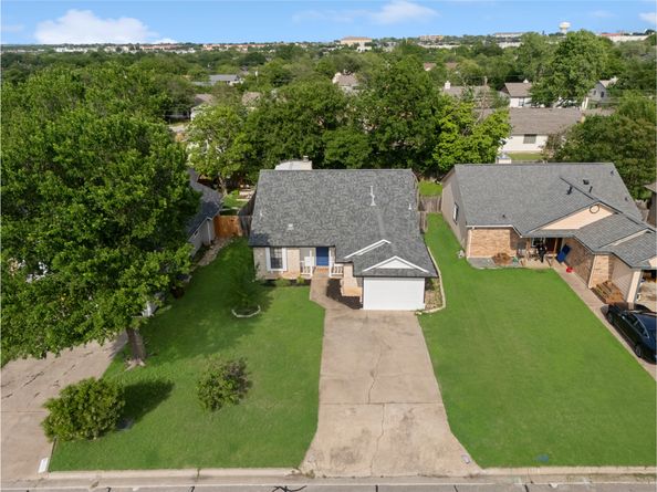 2209 Stirrup Drive, Round Rock TX 78681