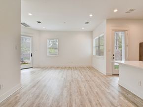 2705 Oakwood Crest Lane, Houston TX 77018