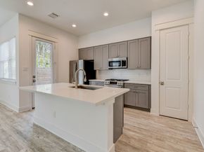 2705 Oakwood Crest Lane, Houston TX 77018