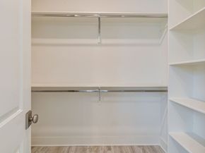2705 Oakwood Crest Lane, Houston TX 77018