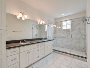 2705 Oakwood Crest Lane, Houston TX 77018