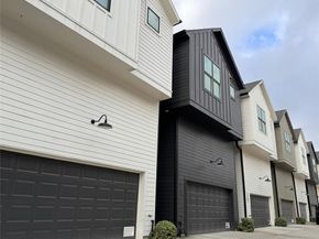 2705 Oakwood Crest Lane, Houston TX 77018