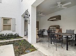 3444 Meadow Lake Lane, Houston TX 77027