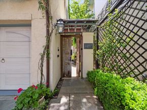 2207 Dunraven Lane, Houston TX 77019