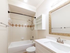 3206 Holly Thicket Drive, Houston TX 77042