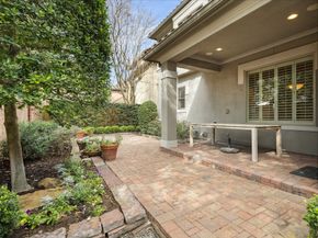 2626 STUART Manor, Houston TX 77082