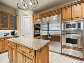 2626 STUART Manor, Houston TX 77082