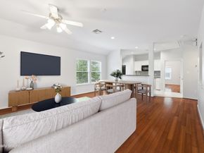 1138 W 25th Street F, Houston TX 77008