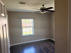 9422 Crestview Drive, Houston TX 77078