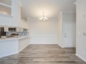 2111 Welch Street A321, Houston TX 77019