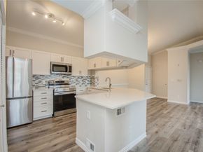 2111 Welch Street A321, Houston TX 77019